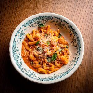 Казаречче наполи с креветкой