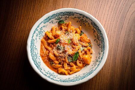 Казаречче наполи с креветкой