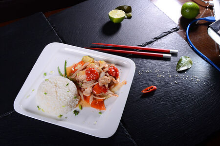 Курица в кисло-сладком соусе