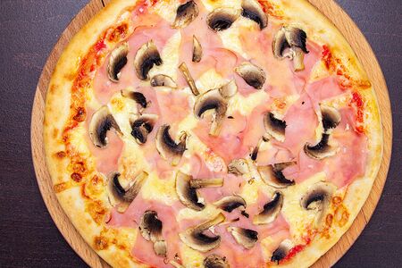 Ветчина и грибы