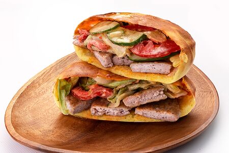 Пита с растительной котлетой