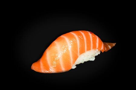 Суши с лососем