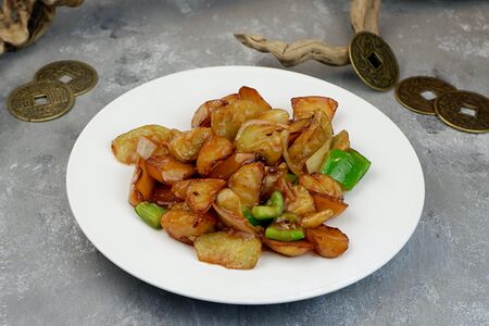 Картофель с овощами