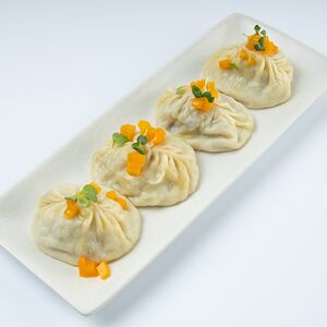 Манты с тыквой и мясом