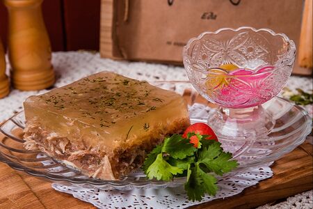 Холодец мясной