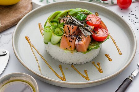 Поке с лососем