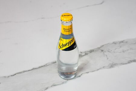 Schweppes indian tonic