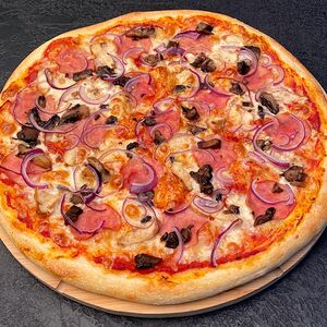 Фирменная пицца