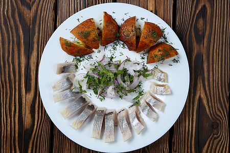 Сельдь с картофелем