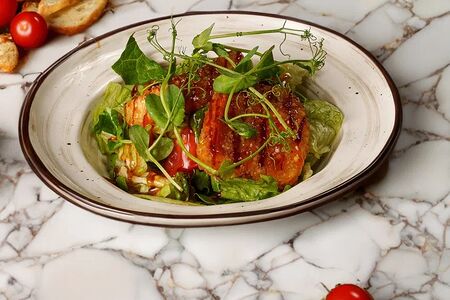 Салат с хрустящими баклажанами