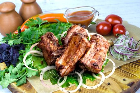 Шашлык из свиных ребрышек