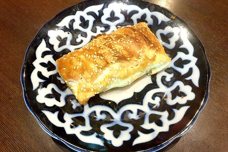 Самса Слоенная с сыром и грибами