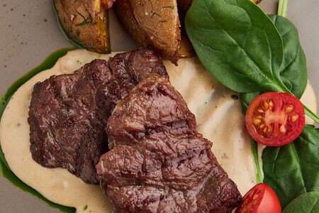 Медальоны из телячьей вырезки