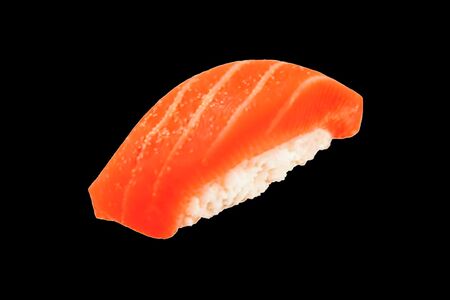 Суши с лососем