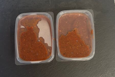 Красный острый соус