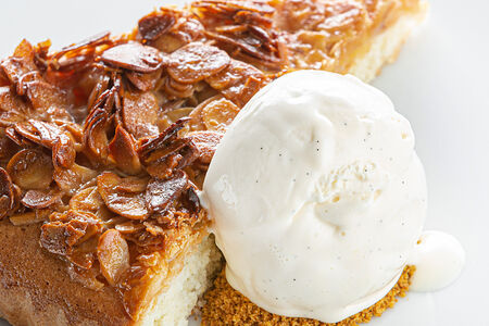 Миндальный тарт без ванильного мороженого