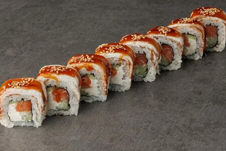 Филадельфия с угрем и лососем