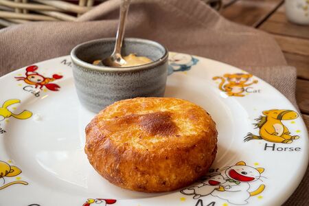 Детский сырник со сгущенкой