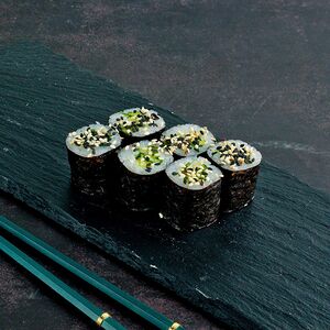 Ролл с огурцом