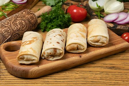 Блинчики с ветчиной и сыром