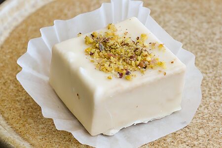 Птичье молоко фисташковое