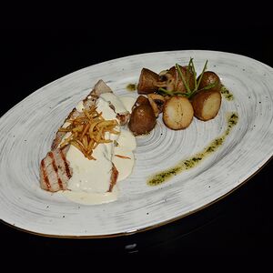 Медальоны из свинины