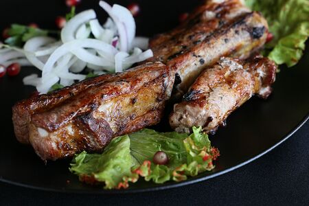 Шашлык из свиных ребрышек