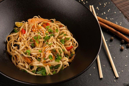 Удон с курицей Терияки