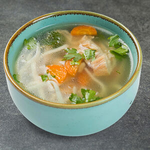 Супчик куриный с лапшой