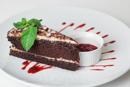 Фирменный торт из черемухи