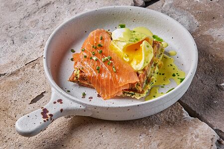 Вафли с лососем