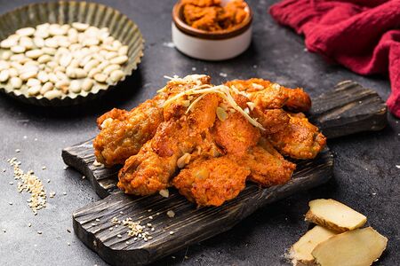 Пряные крылышки Сингапур Сатай