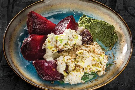 Горячая свёкла из печи