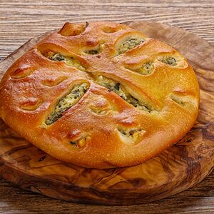 Хачапури со шпинатом и сулугуни