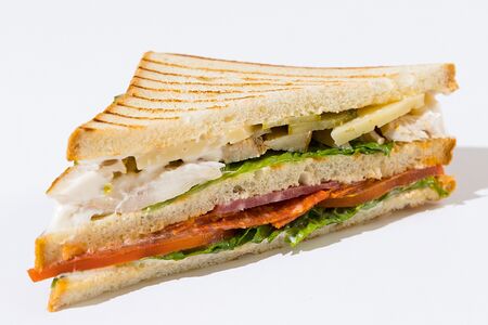 Сэндвич Клаб с салями, пепперони и куриным филе