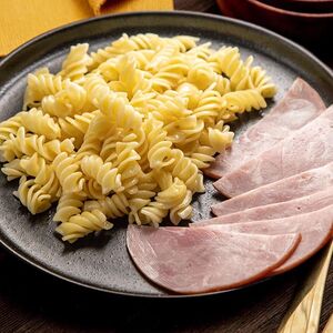 Макароны с ветчиной