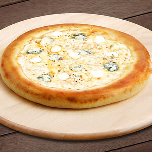 Пицца 5 сыров с горгонзолой 22 см на классическом тесте