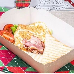 Завтрак яйцо с беконом