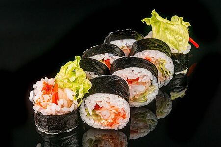 Ролл Ясай эби