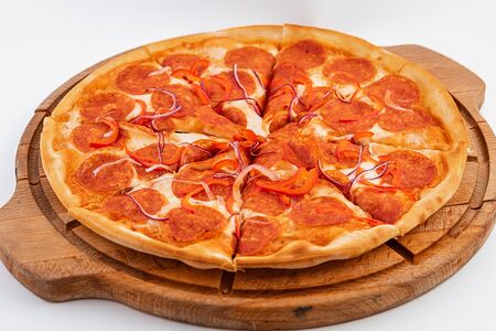 Пицца пеперони