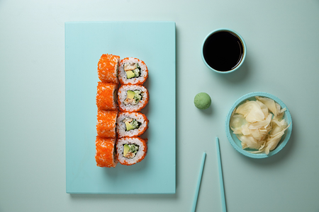 Калифорния с угрем