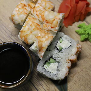 Ролл Филадельфия с креветкой 8 шт.