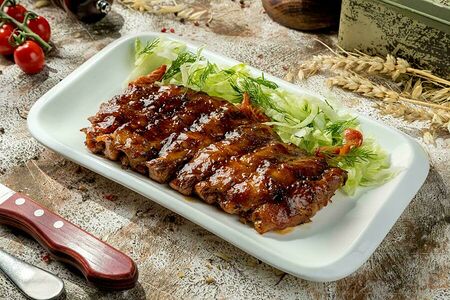 Свиные ребра без кости в пикантной глазури