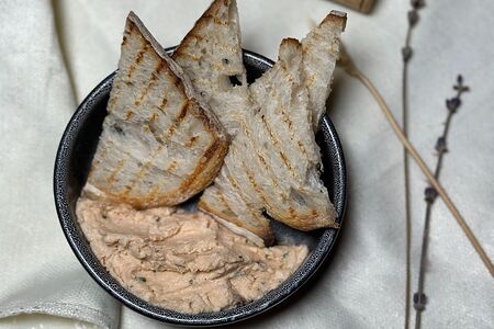 Риет из лосося