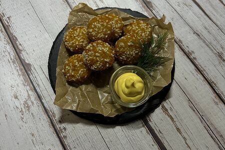 Сырные монетки с халапеньо