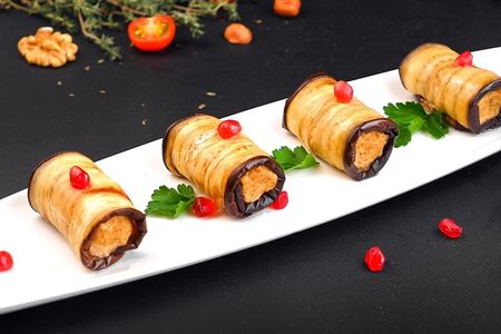 Рулет из баклажанов