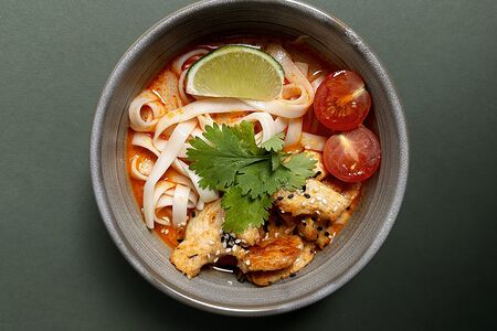 Том ям с курицей