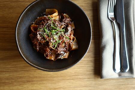 Тальятелле с тушеными говяжьим щечками