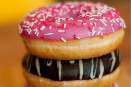 Донат глазированный