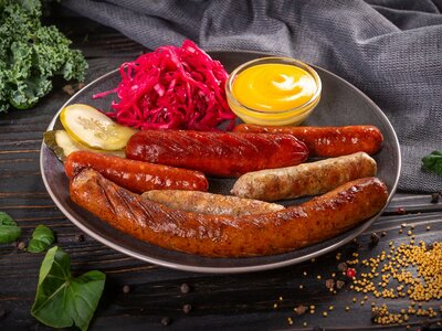 Ассорти баварских колбасок Дижонское